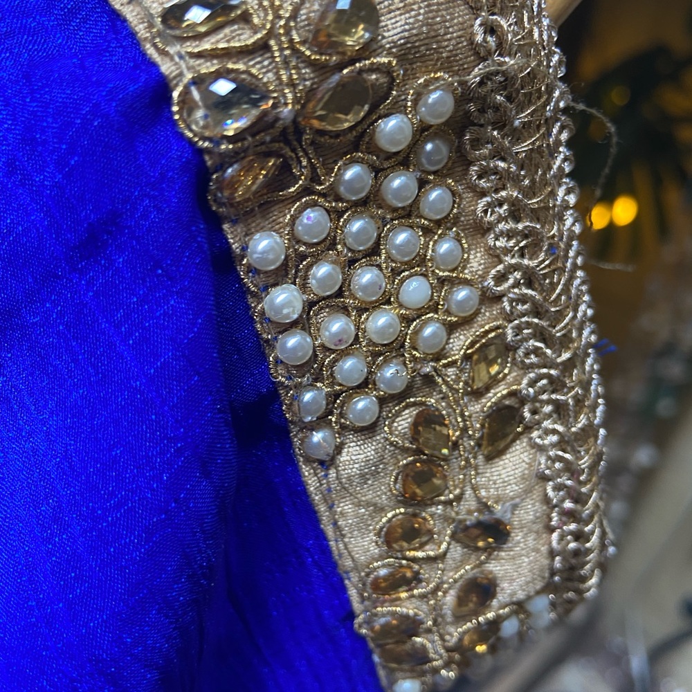 6️⃣5️⃣0️⃣ Saree Blouse. Size - M-L - Picture 12 of 13